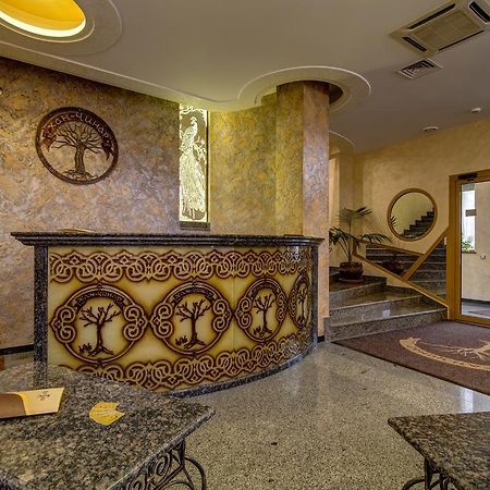 Khan-Chinar Hotel Dnipro Eksteriør billede