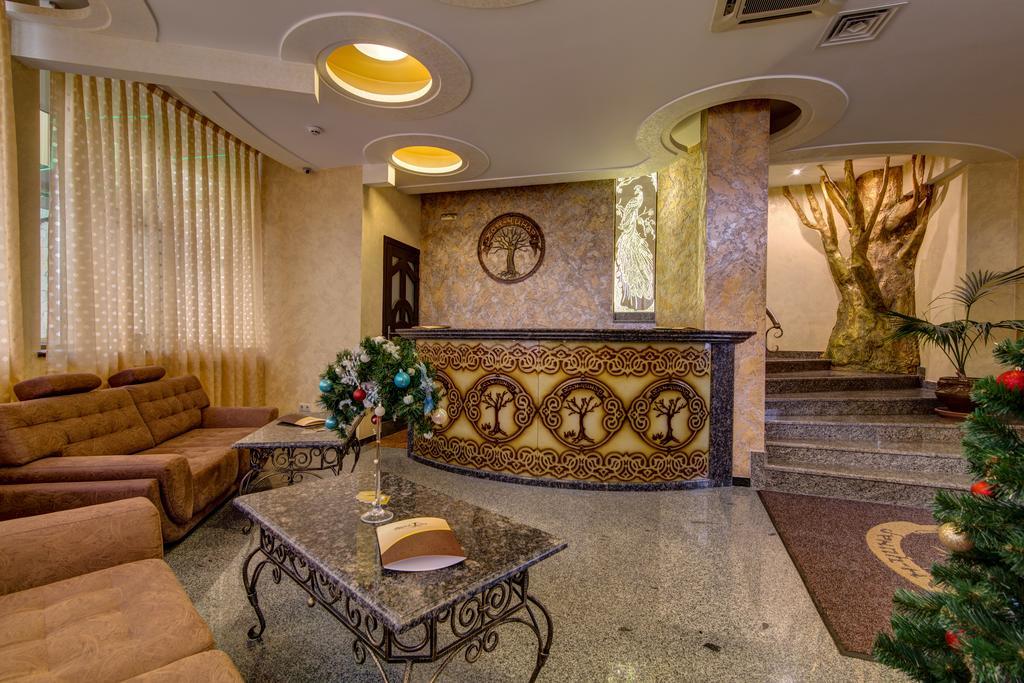 Khan-Chinar Hotel Dnipro Eksteriør billede