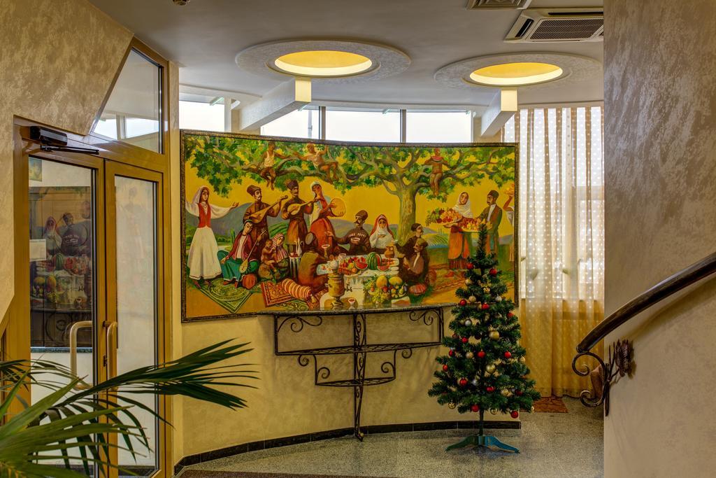 Khan-Chinar Hotel Dnipro Eksteriør billede